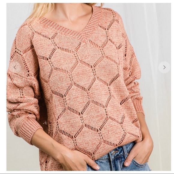 #43 LAST ONE Beautiful detail sweater - Picture 2 of 6